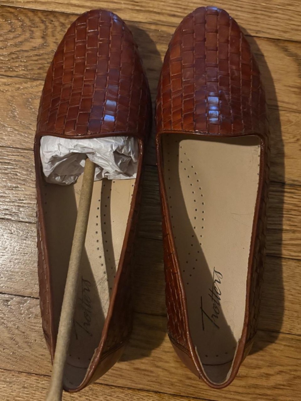 Trotters Women's Woven Leather Loafers in Chestnut Brown